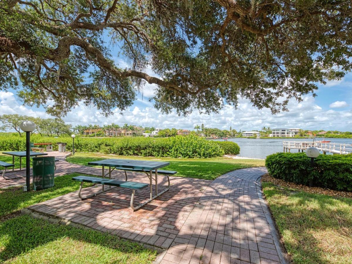 Luxury Waterfront Views - Heated Pool - 1400Sf Duplex - Minutes To The Beach シエスタ・キー エクステリア 写真