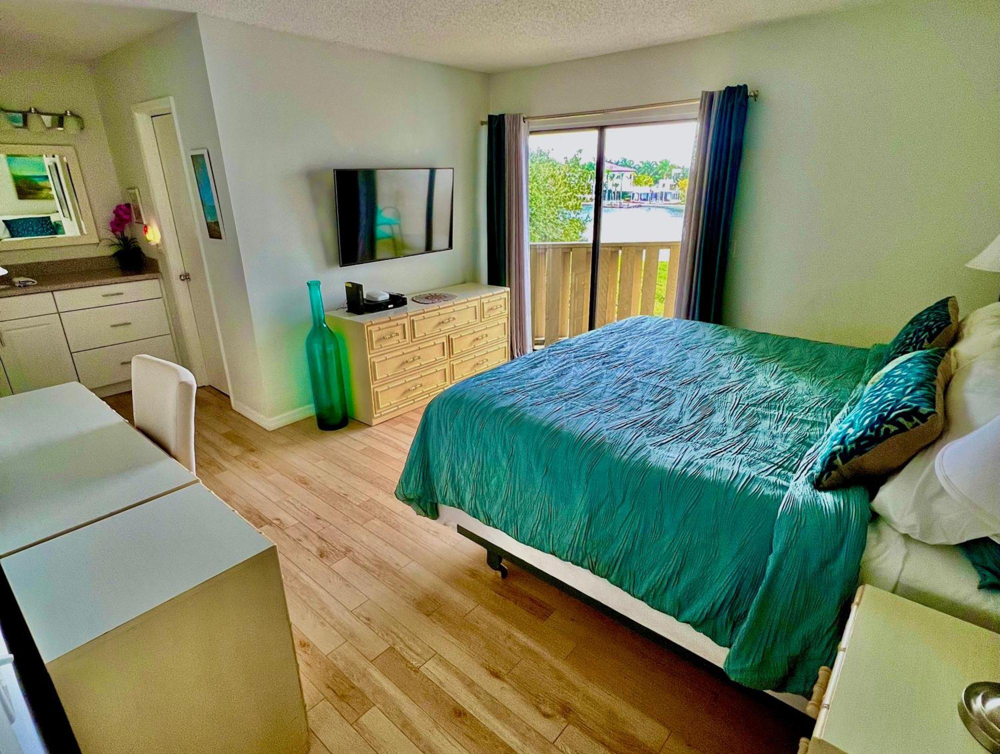 Luxury Waterfront Views - Heated Pool - 1400Sf Duplex - Minutes To The Beach シエスタ・キー エクステリア 写真