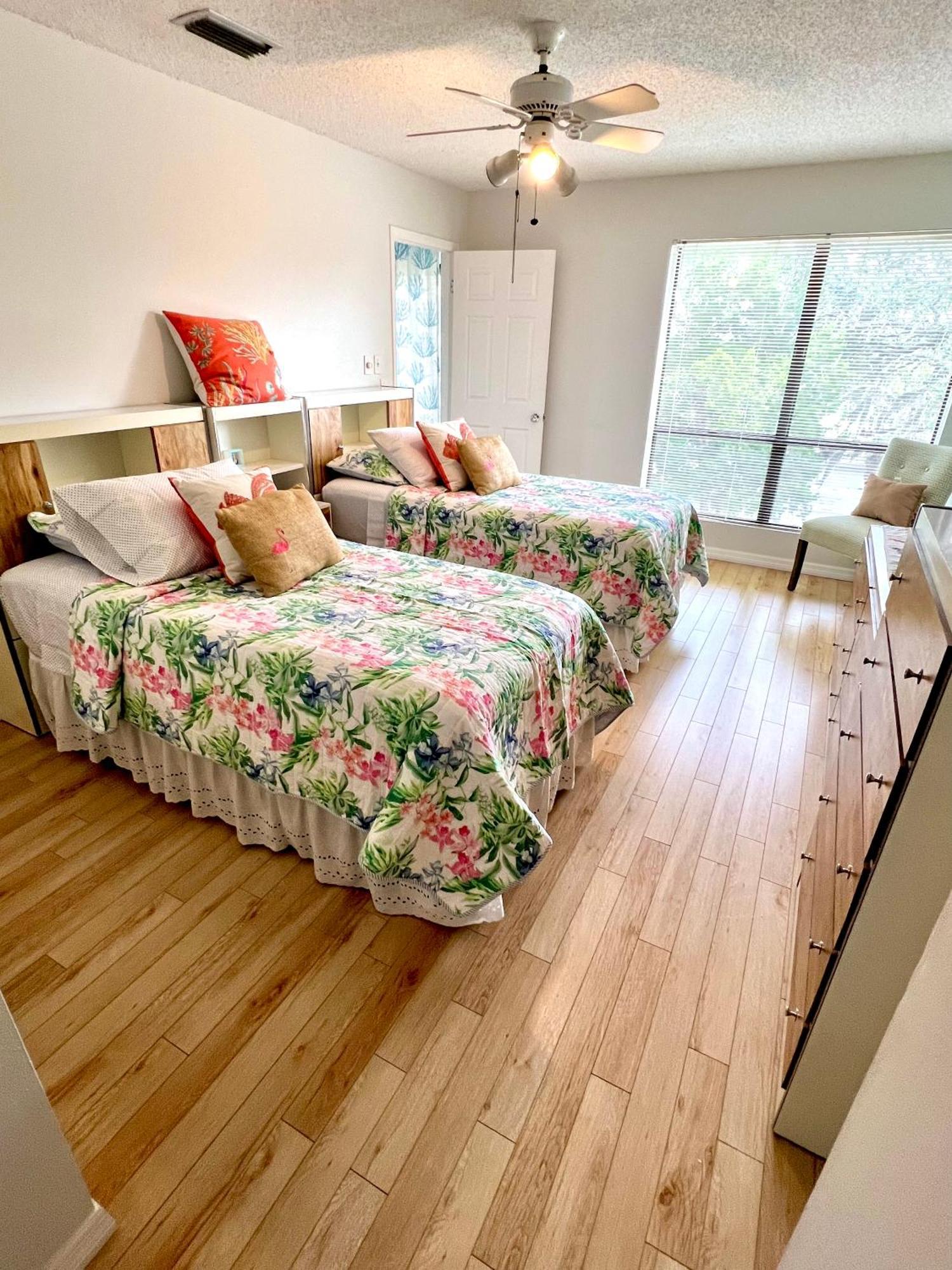 Luxury Waterfront Views - Heated Pool - 1400Sf Duplex - Minutes To The Beach シエスタ・キー エクステリア 写真